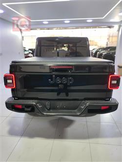 جيب جلاديتور